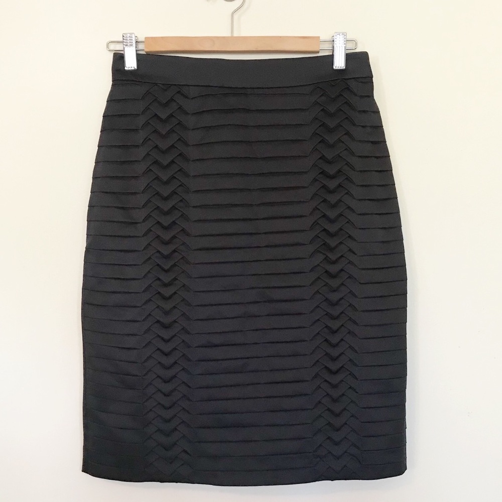 H&M Black Pencil Skirt
